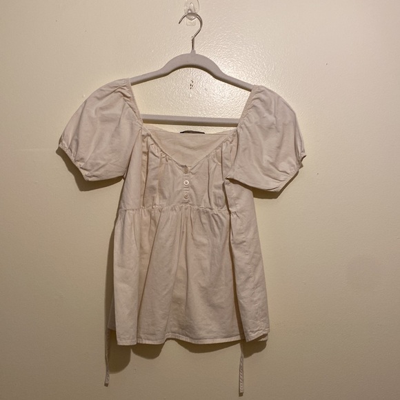 Brandy Melville Trio: Navy, Light Blue, and Cream Tops. Set 3 pieces - Picture 3 of 10